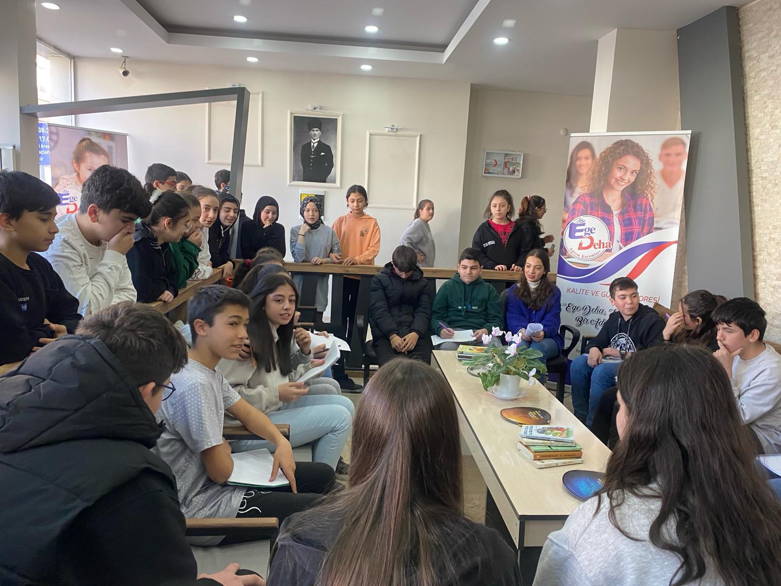 Kurumumuzdan Kareler